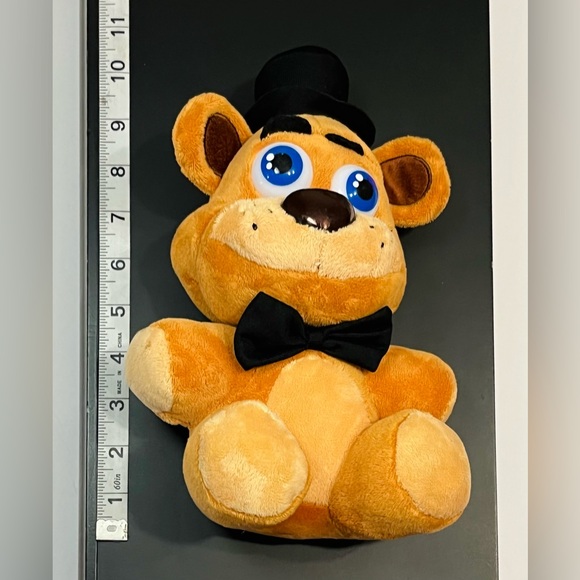 RARE Five Nights At Freddys Collectible Lot - Picture 7 of 14